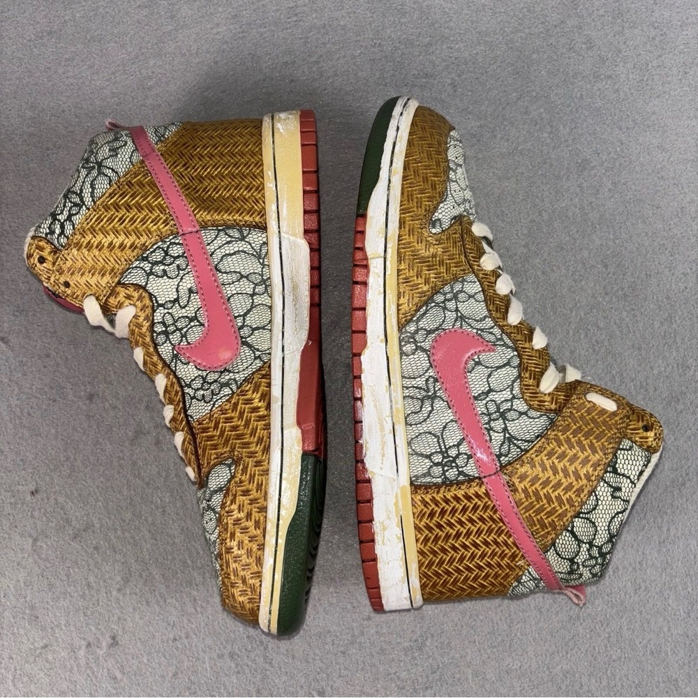 Nike Dunk High Premium Wmns Gold Lace‎ Floral Print Pink Swoosh Sneakers Size 9
